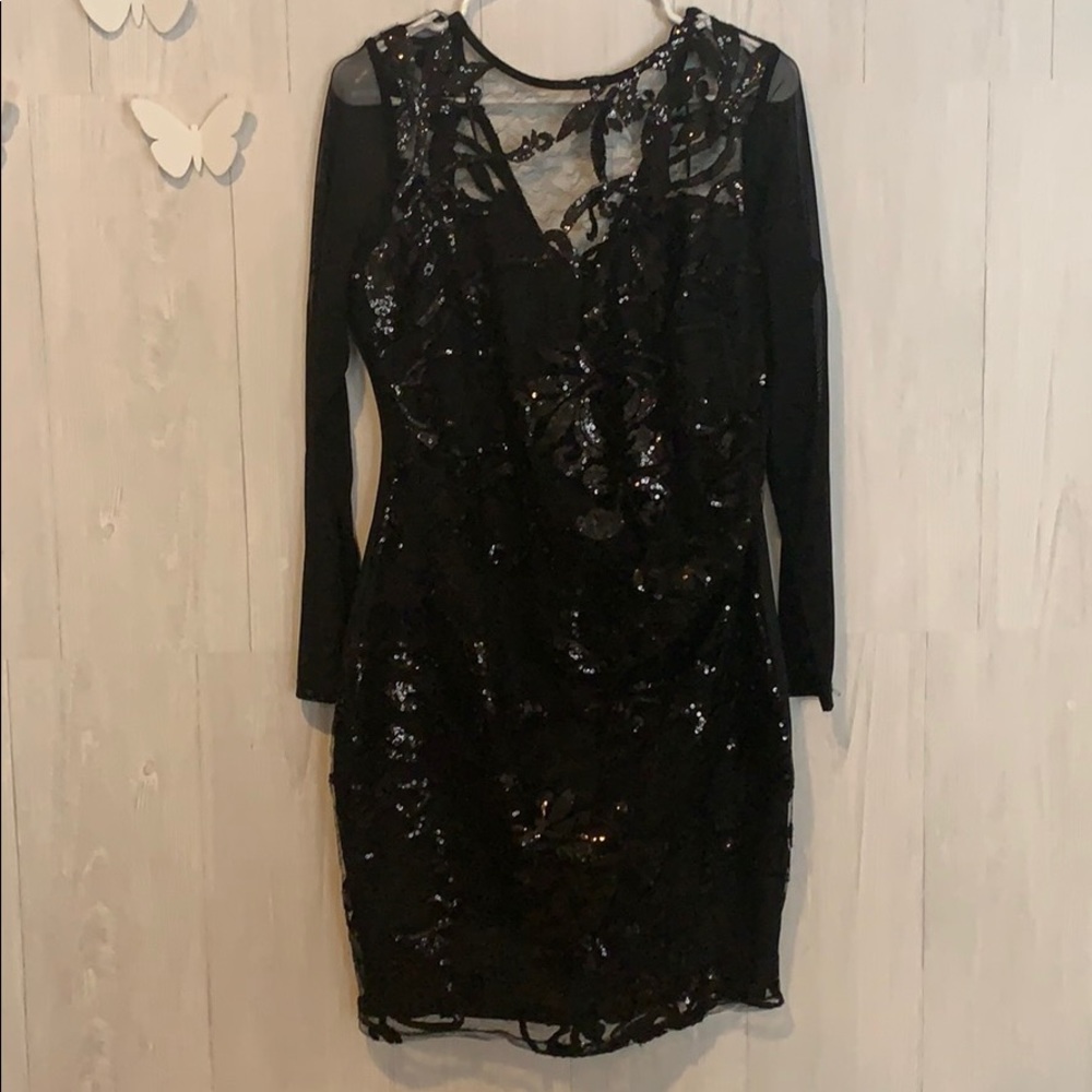Mini sequined black dress